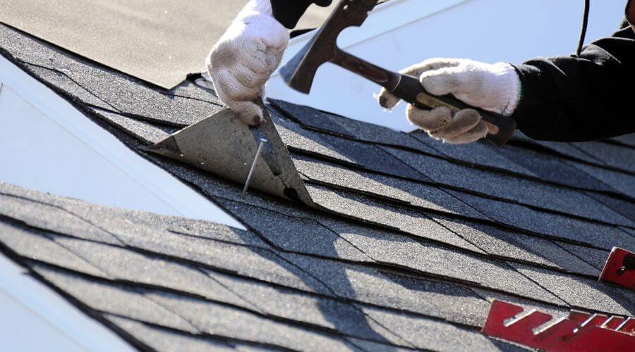 Professional gutter cleaning in New York Mills, MN